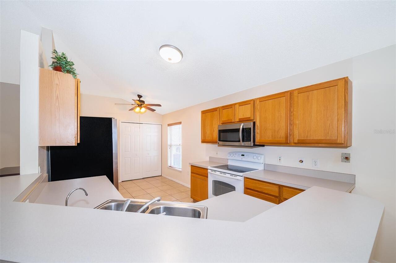 Listing Photo 8