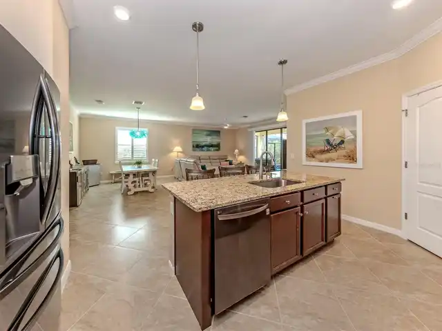 Listing Photo 15