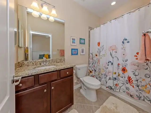Listing Photo 22
