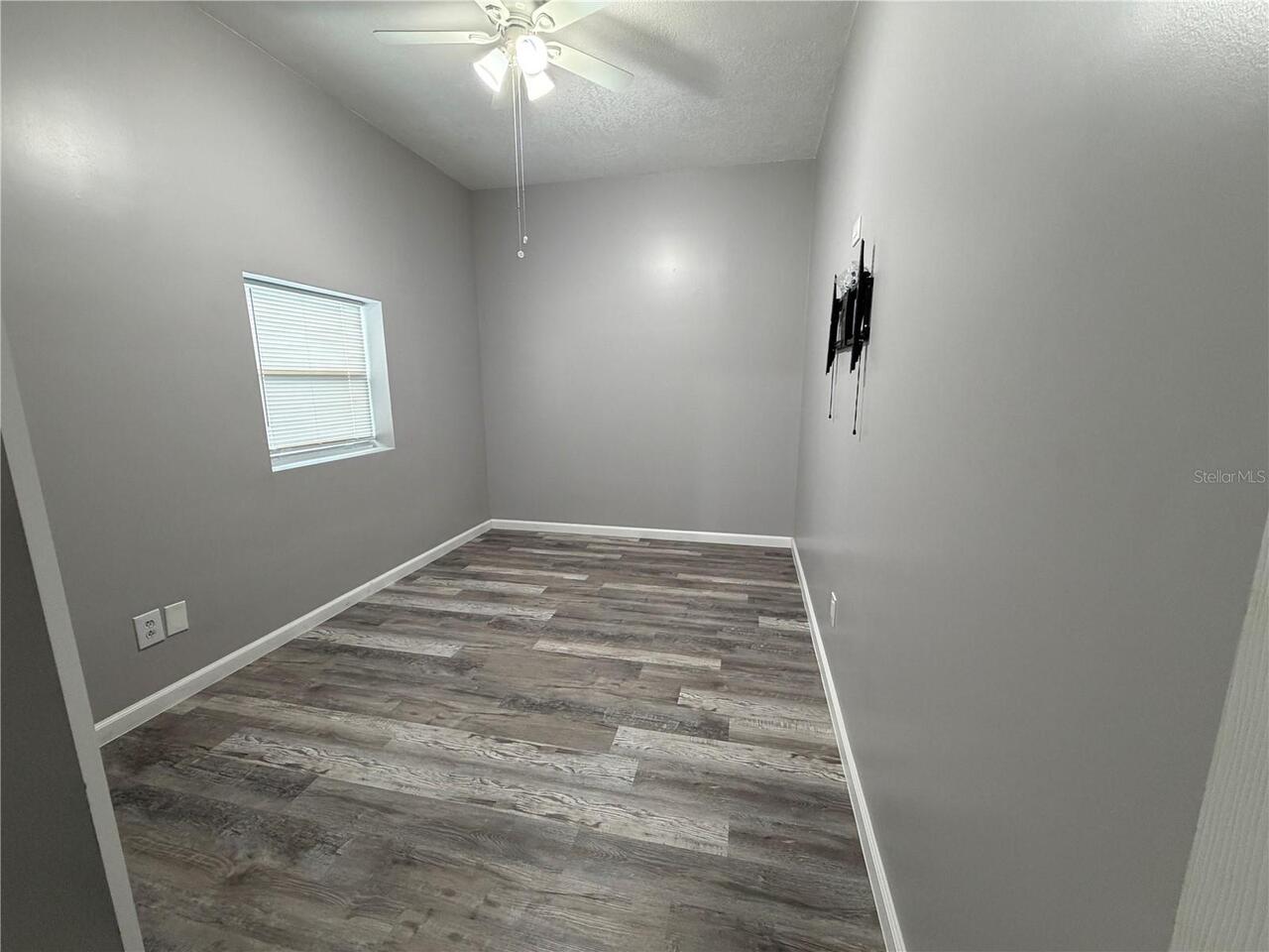 Listing Photo 14