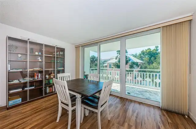 Listing Photo 21
