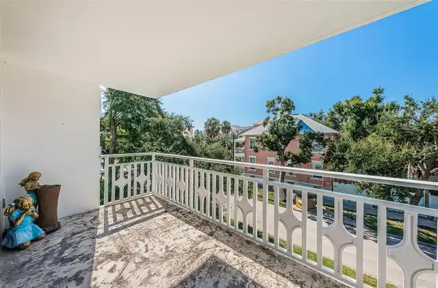 Listing Photo 22