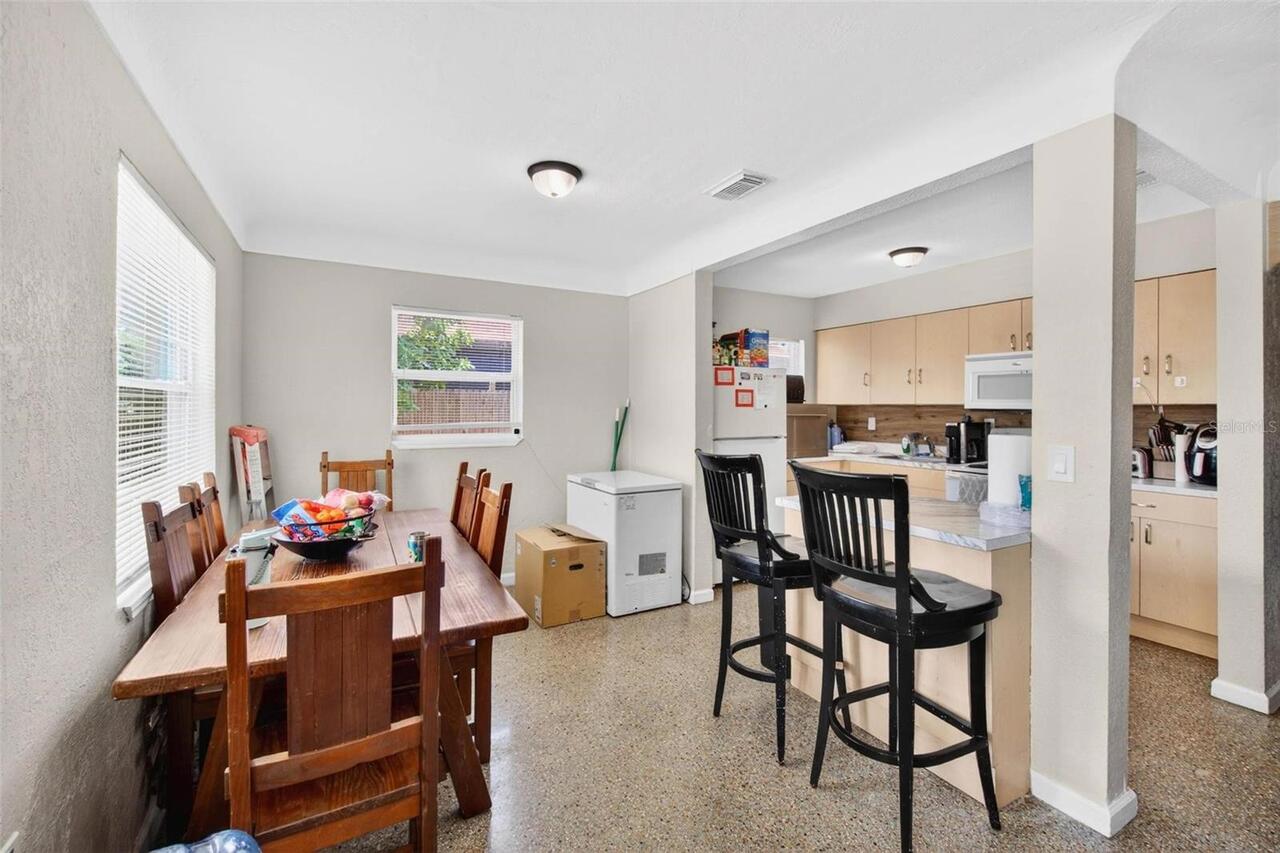 Listing Photo 8