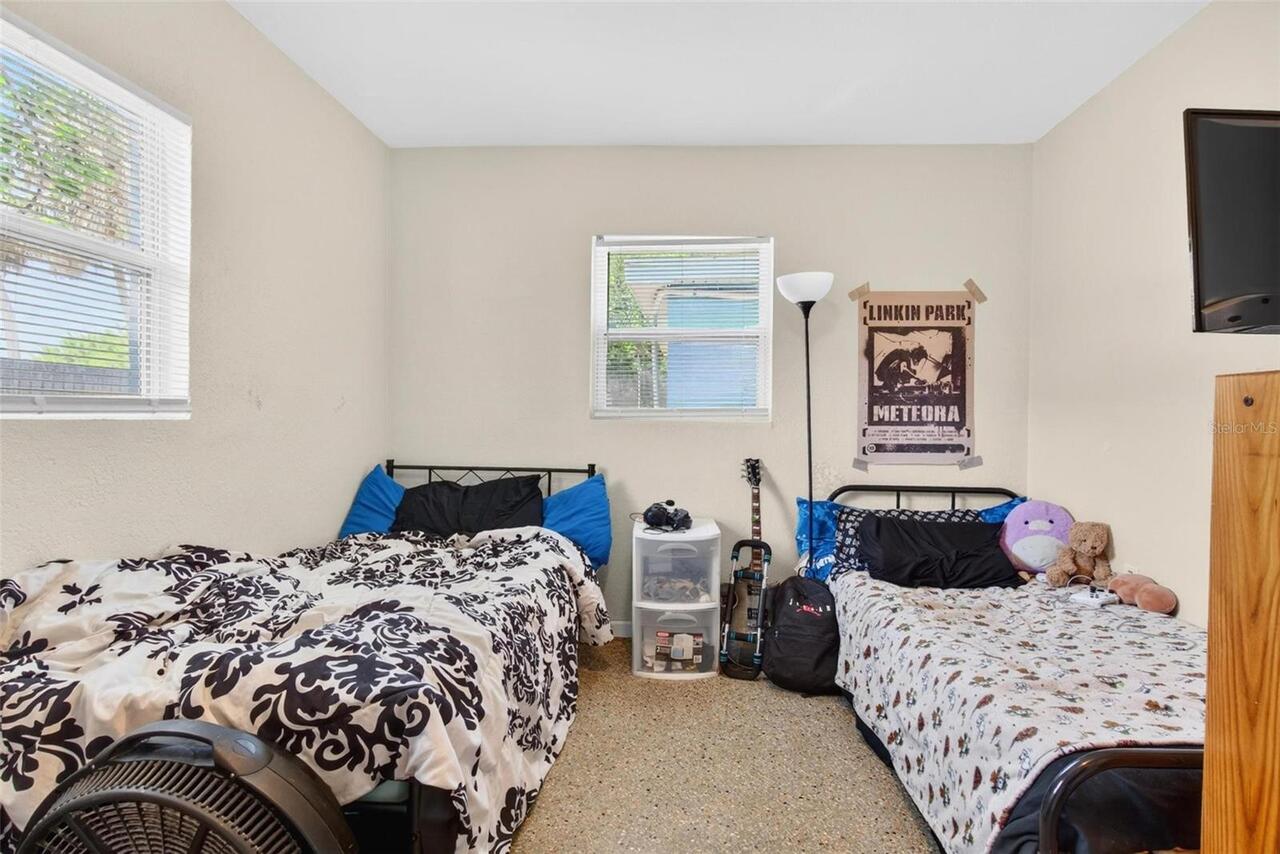 Listing Photo 16