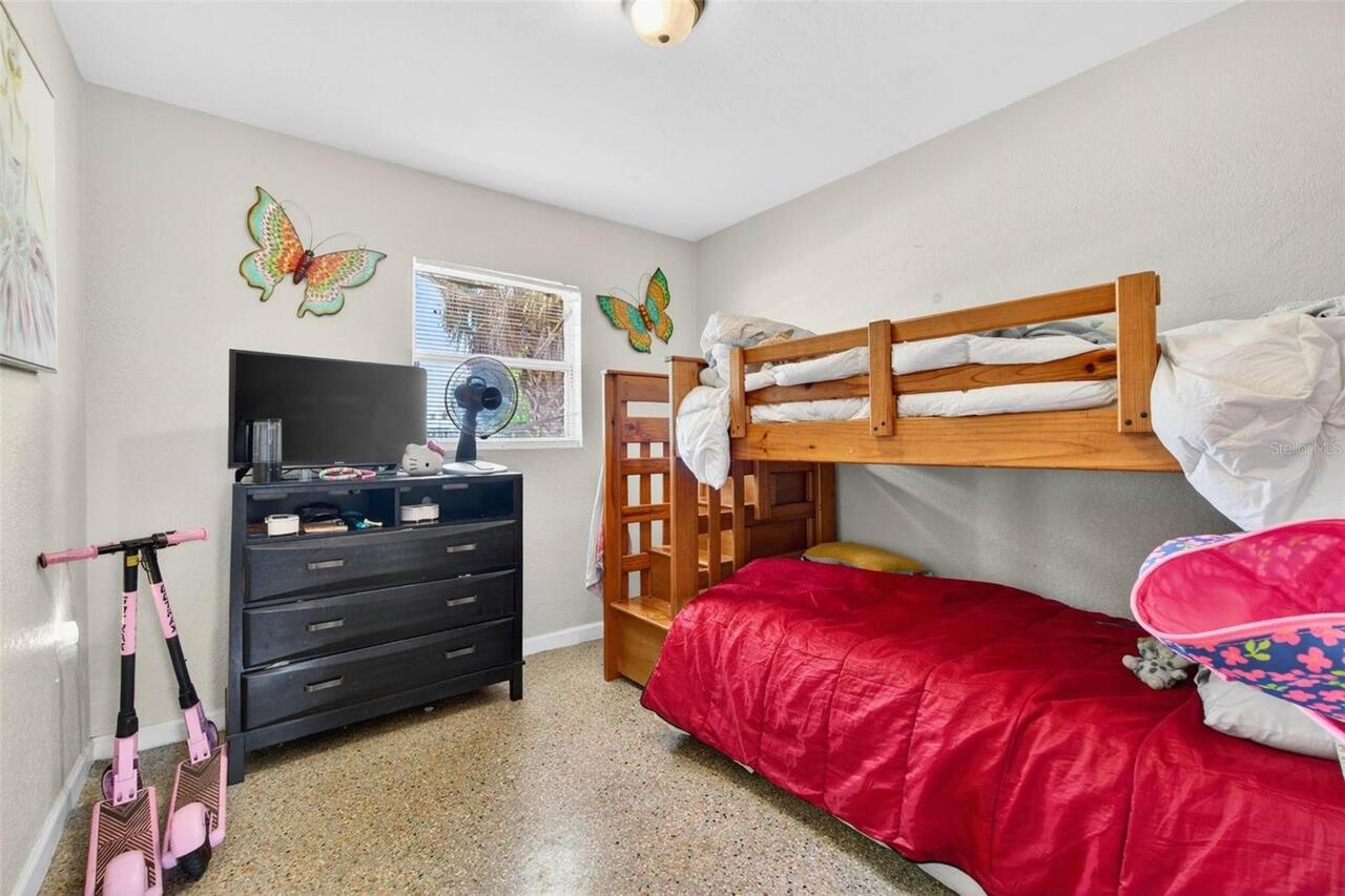 Listing Photo 17
