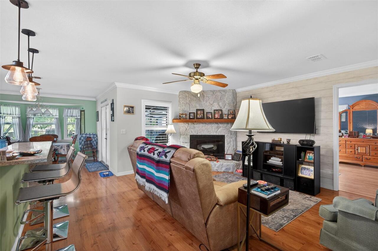 Listing Photo 8