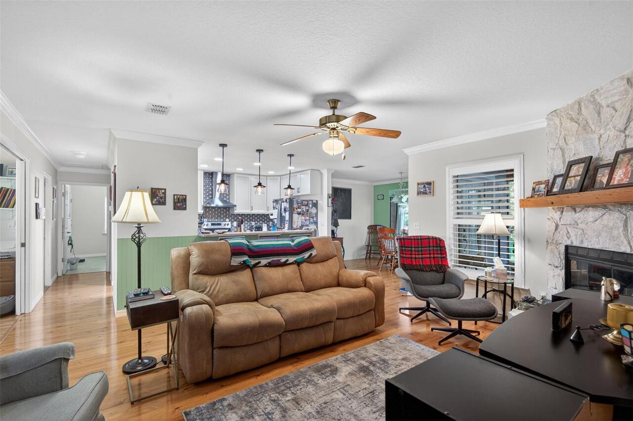 Listing Photo 10