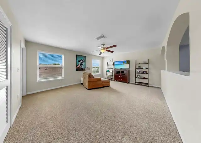 Listing Photo 28