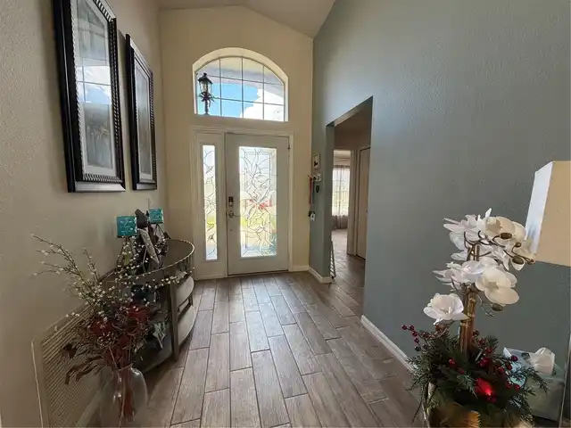 Listing Photo 5
