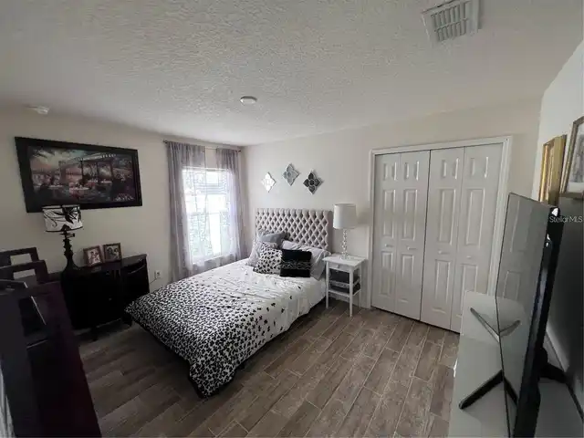 Listing Photo 14