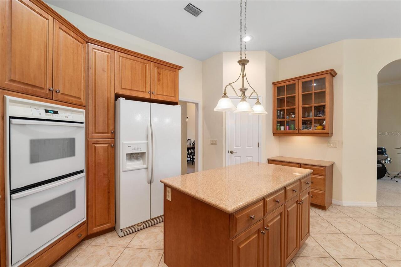 Listing Photo 11