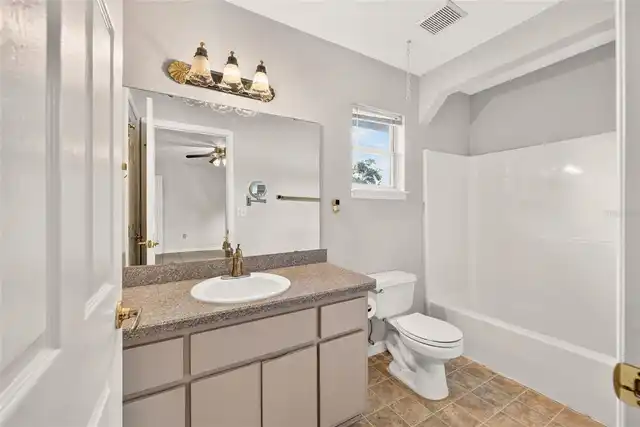 Listing Photo 38