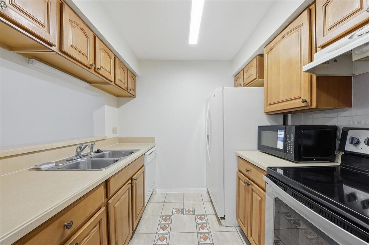 Listing Photo 8