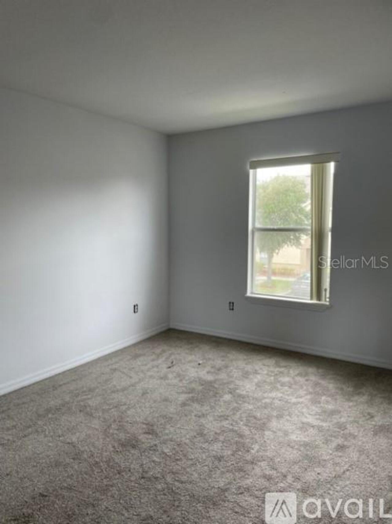 Listing Photo 11