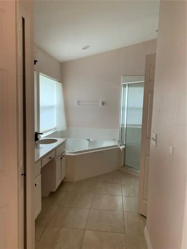 Listing Photo 14