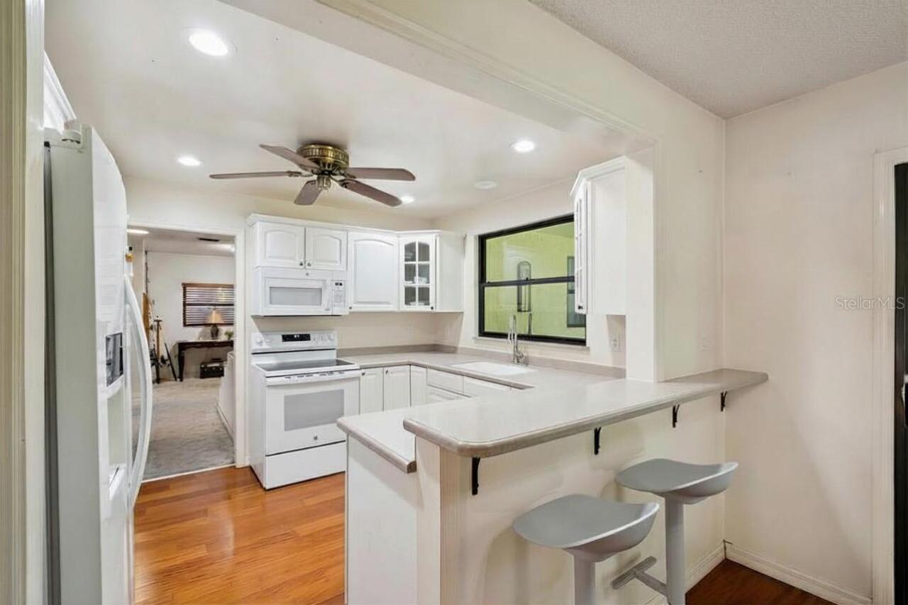 Listing Photo 10
