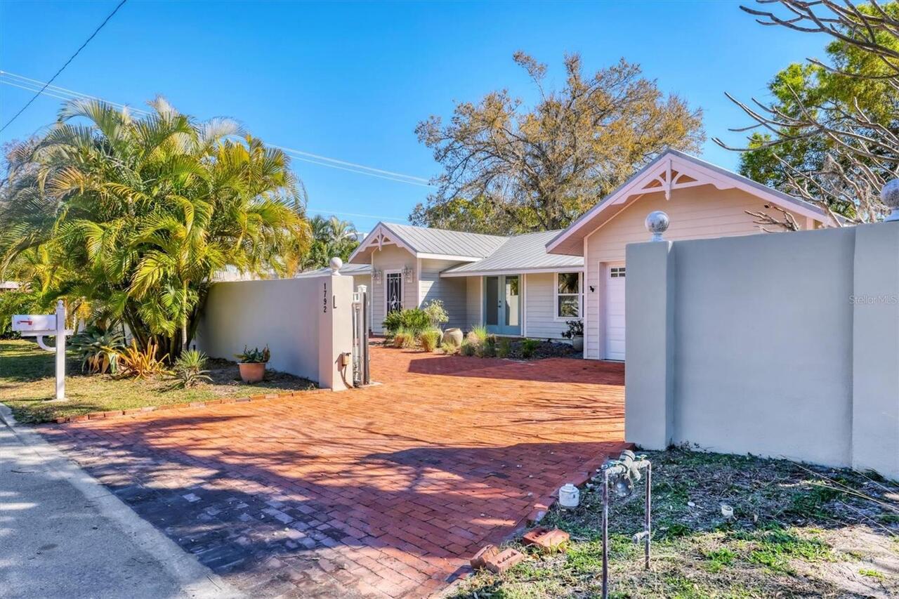 Sarasota Real Estate