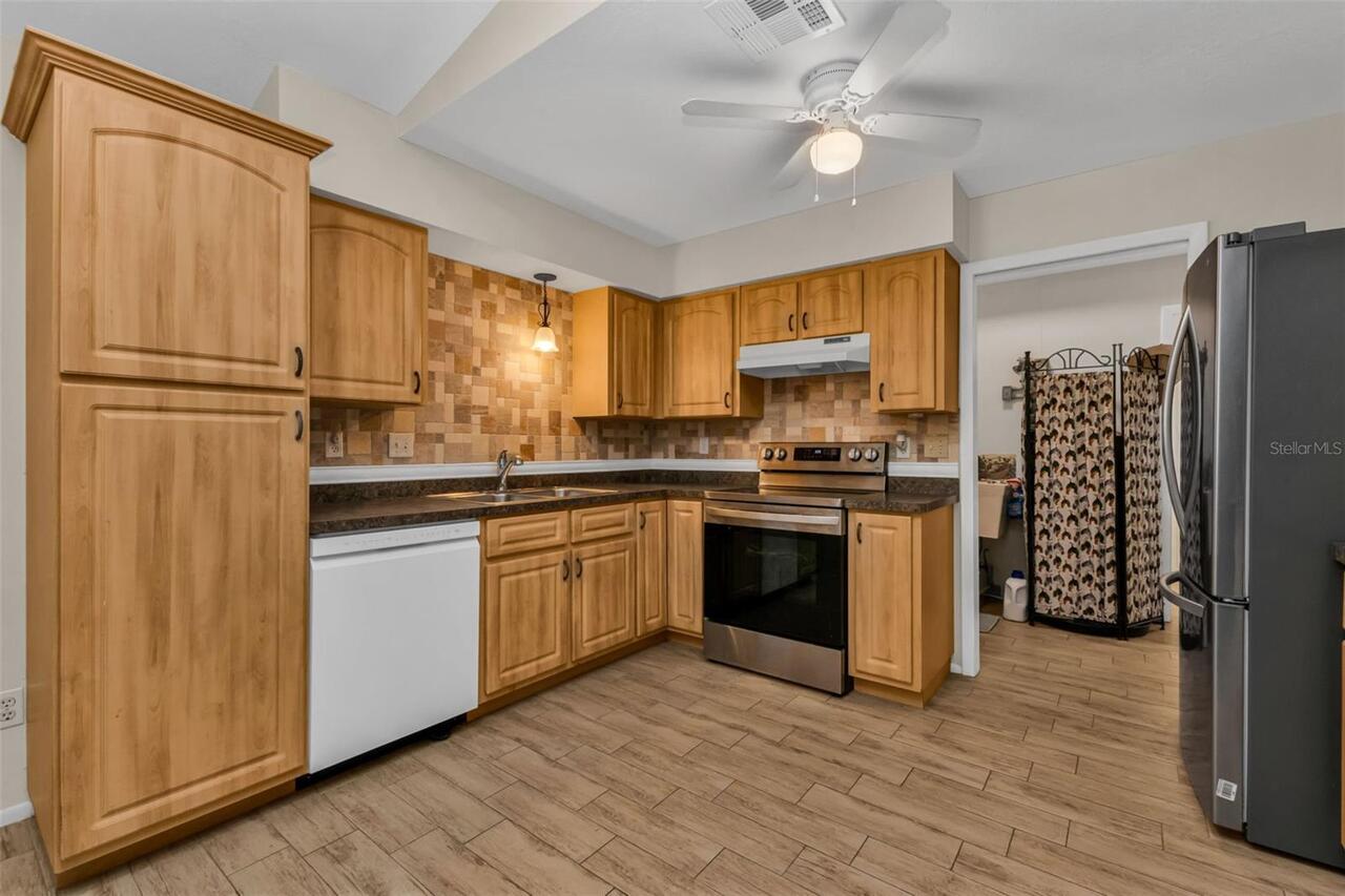 Listing Photo 18