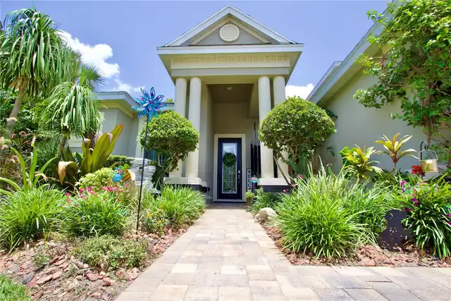 Listing Photo 9