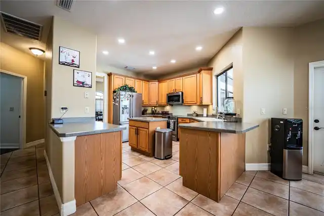 Listing Photo 17