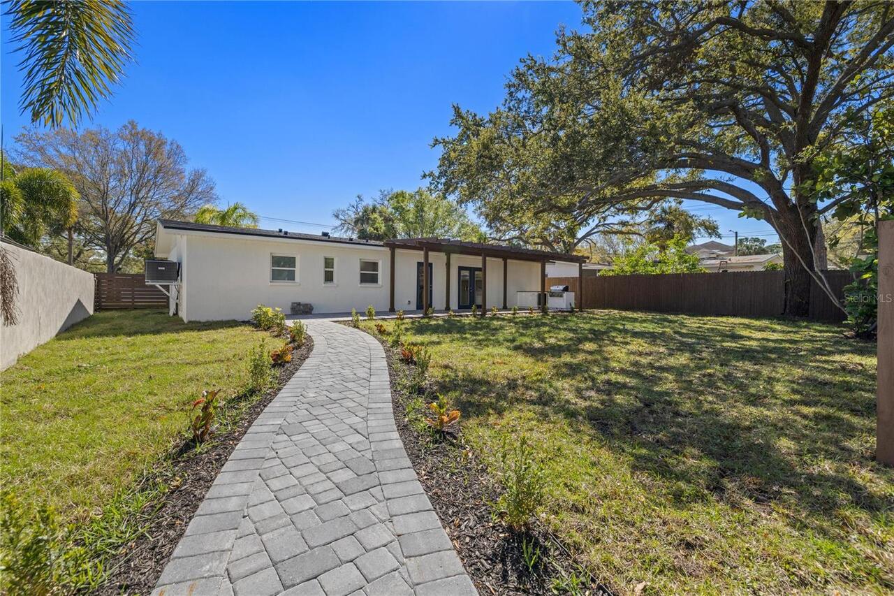 Listing Photo 25
