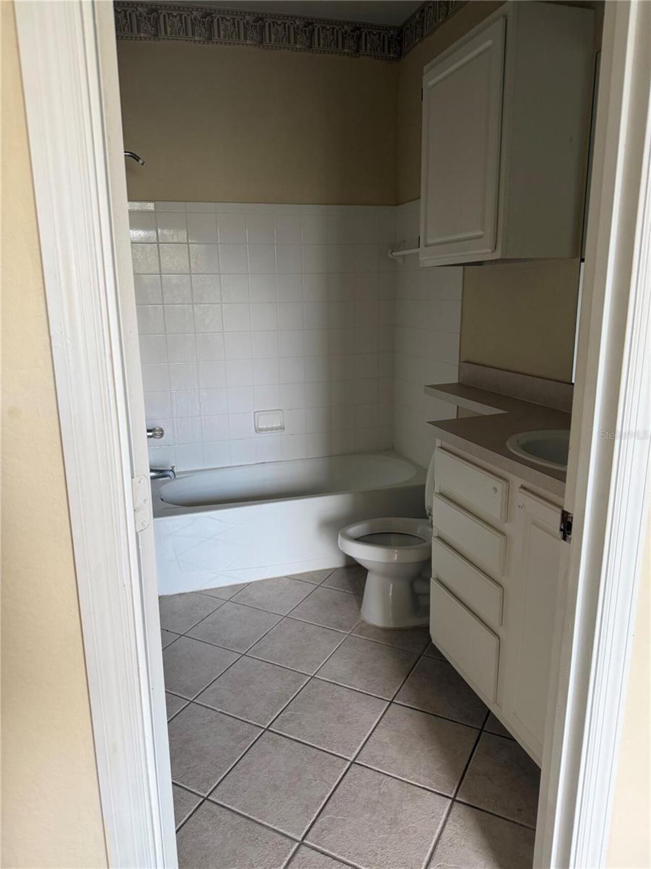 Listing Photo 16