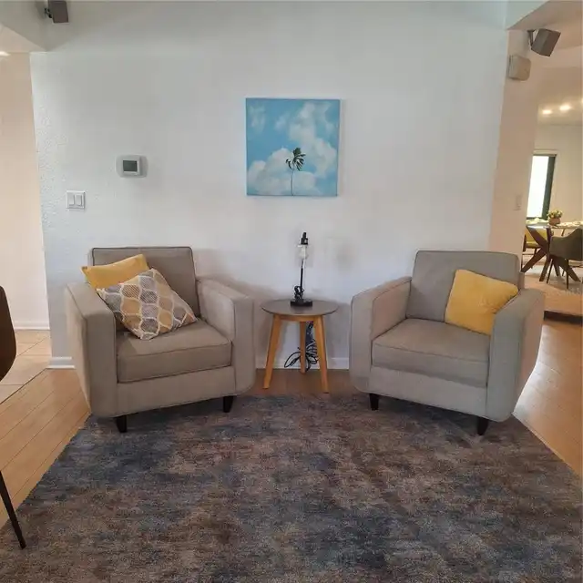 Listing Photo 12