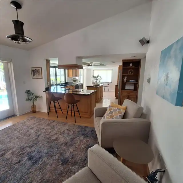 Listing Photo 15