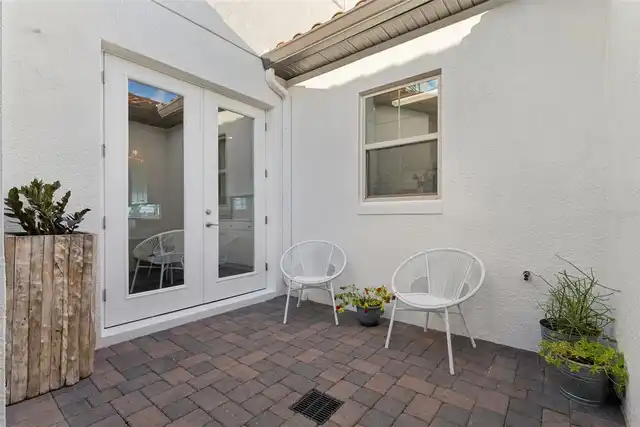 Listing Photo 9