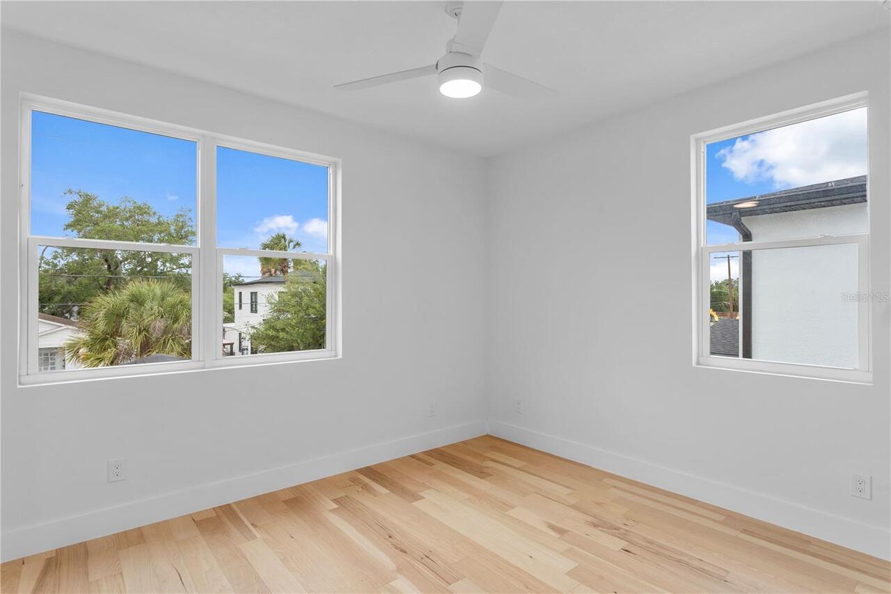 Listing Photo 32