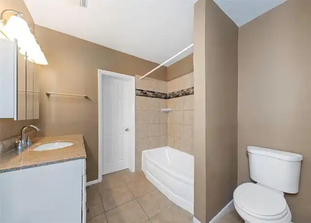 Listing Photo 15
