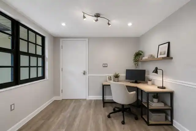Listing Photo 10