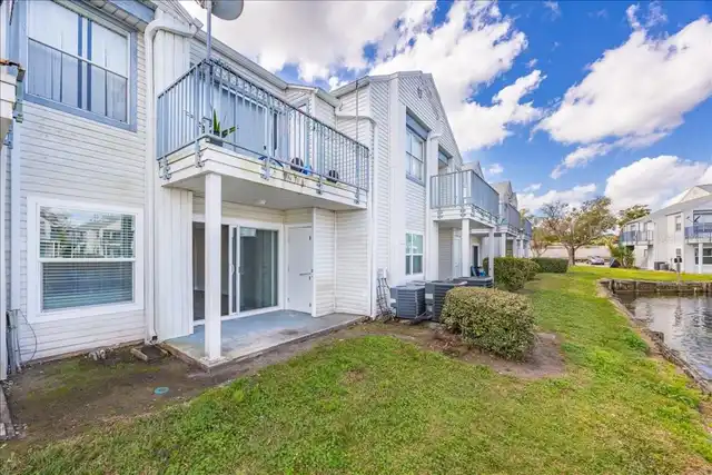 Listing Photo 10