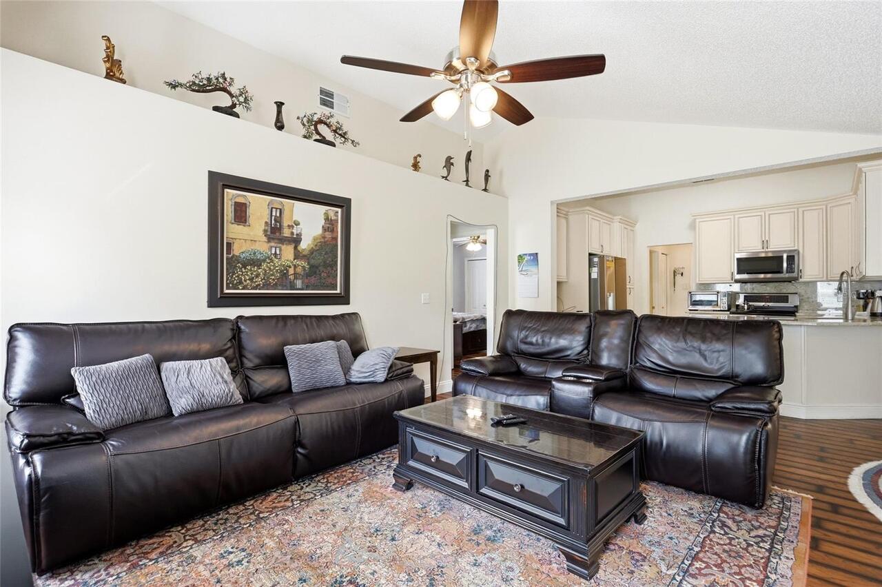 Listing Photo 21