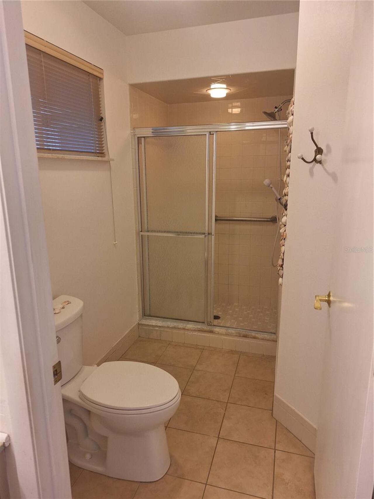 Listing Photo 10