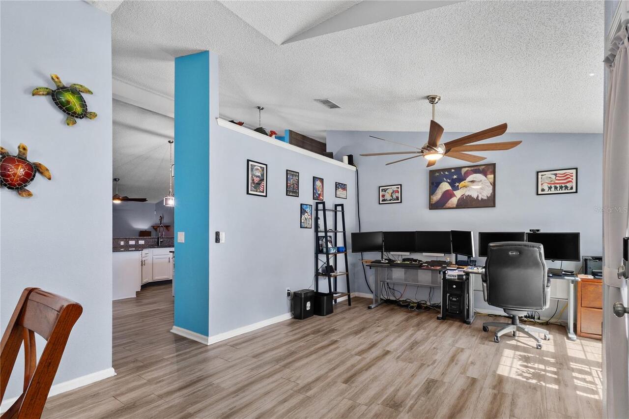 Listing Photo 15