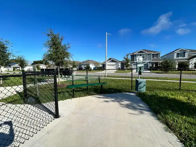 Listing Photo 18