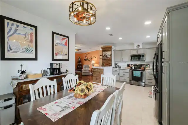 Listing Photo 17