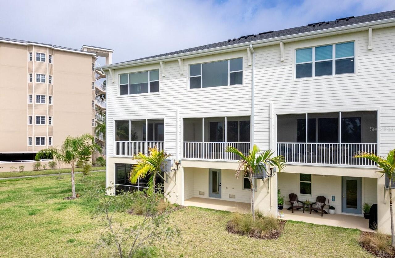 Listing Photo 12