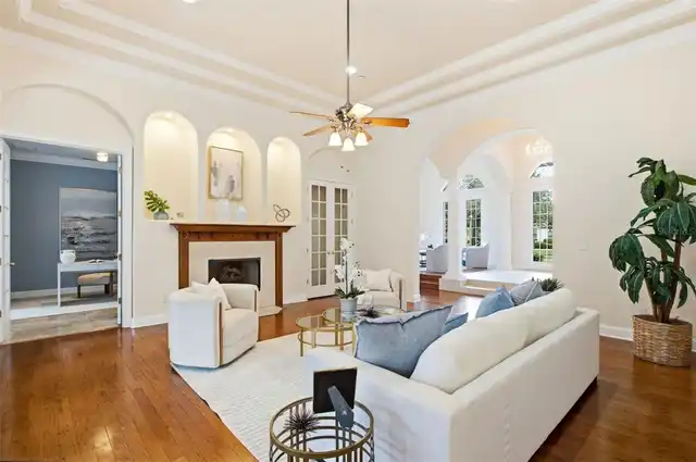 Listing Photo 17