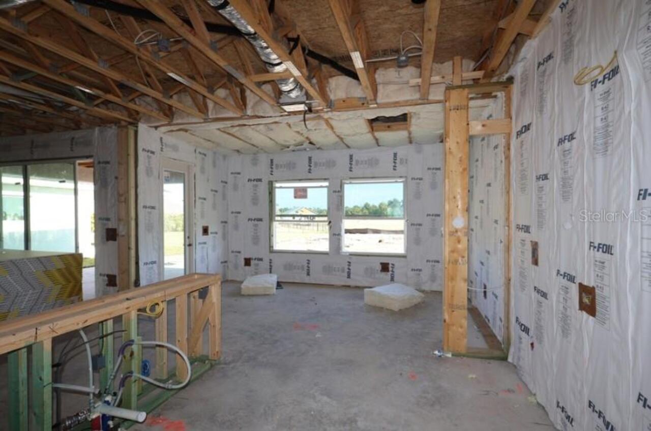 Listing Photo 9