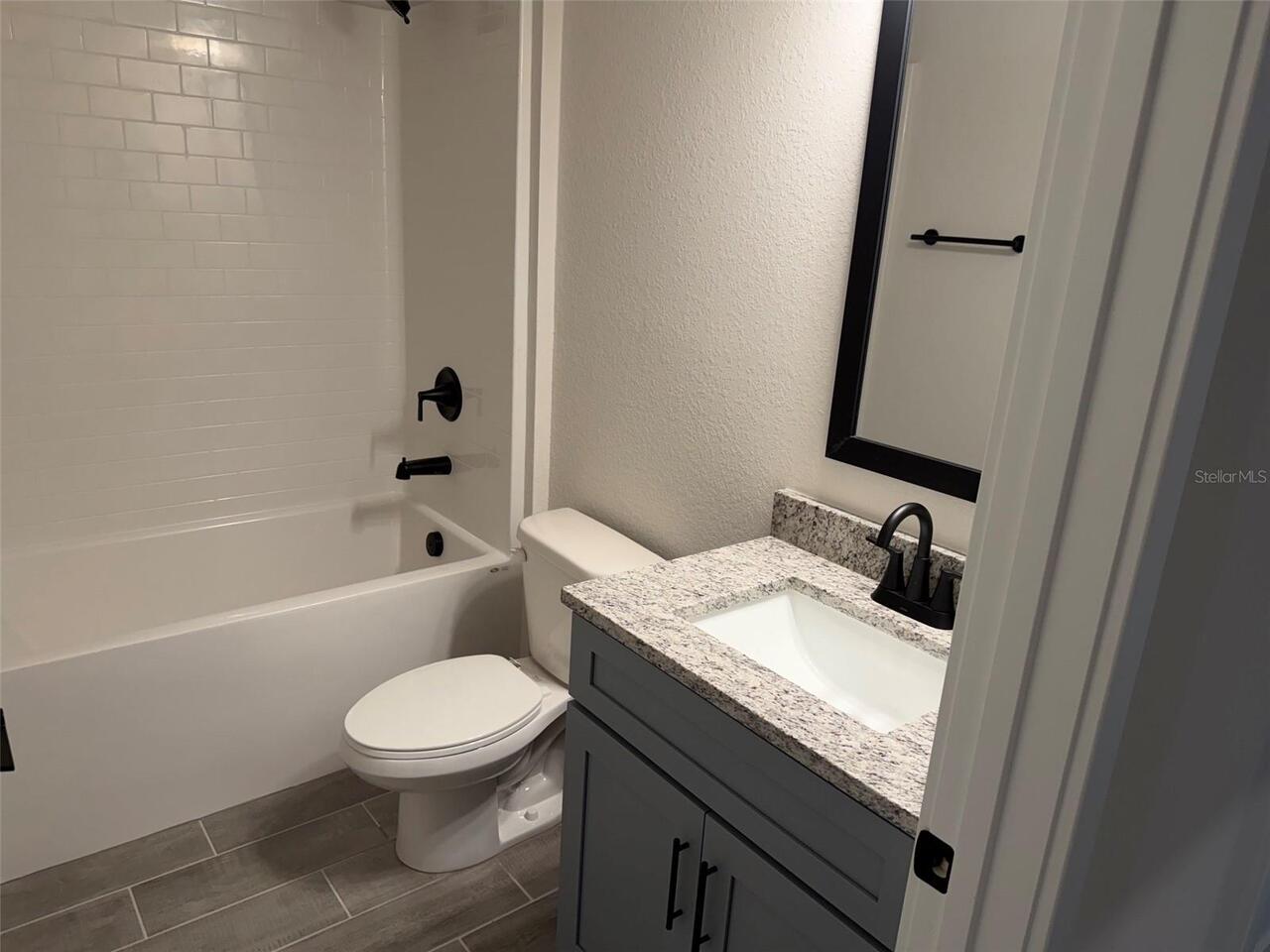 Listing Photo 12