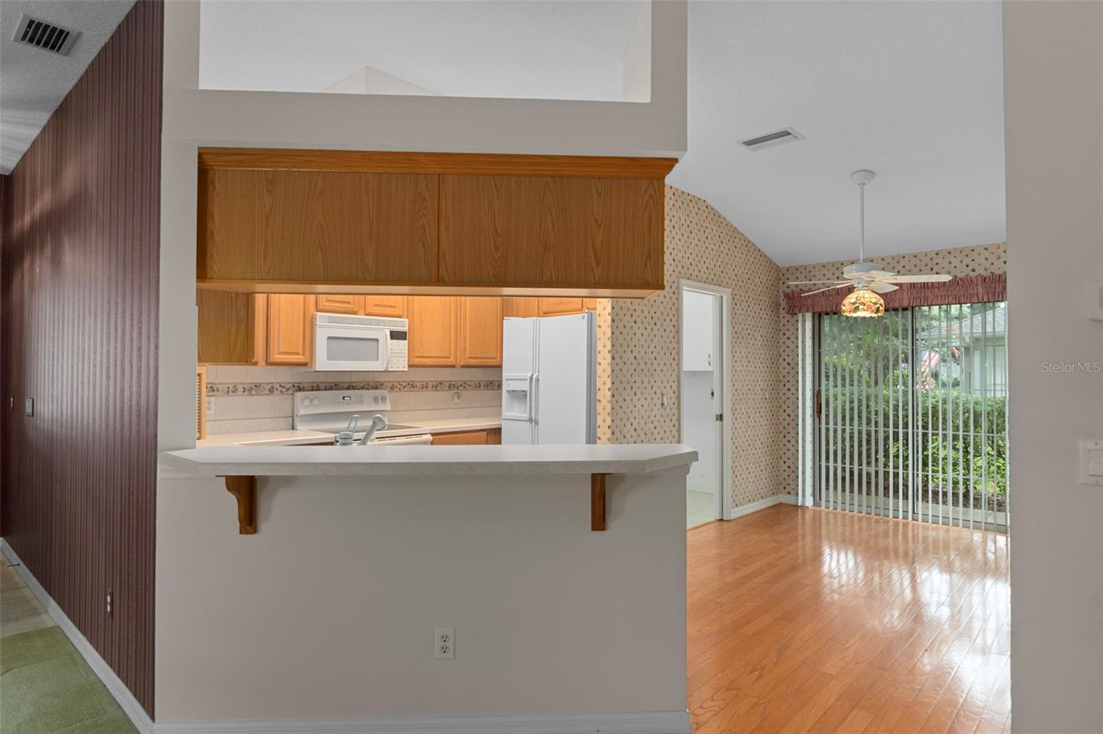 Listing Photo 14