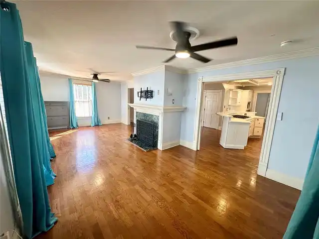 Listing Photo 8