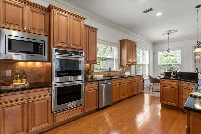 Listing Photo 19
