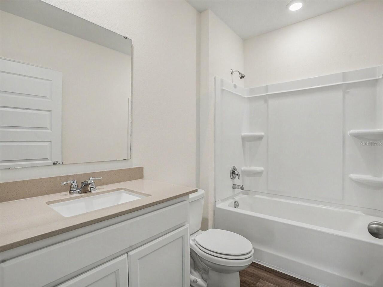 Listing Photo 16