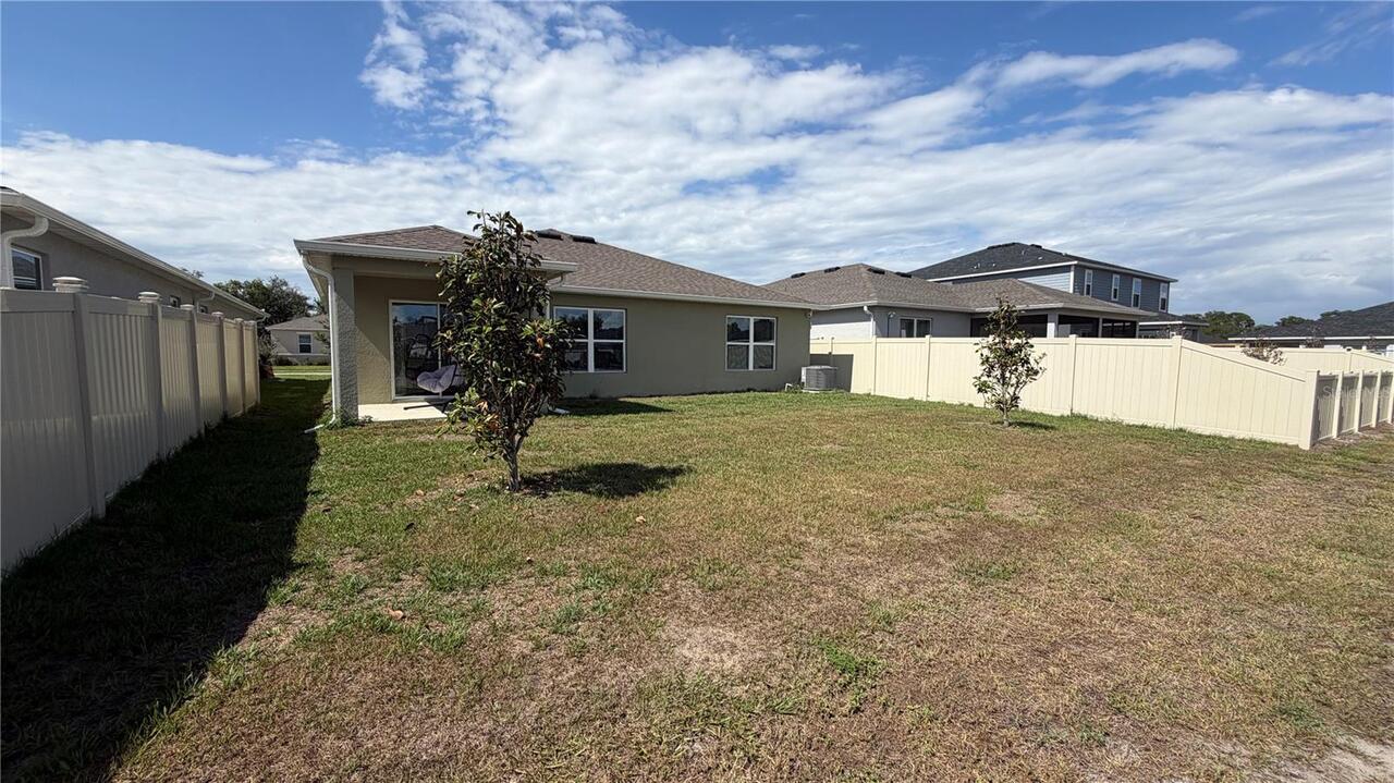 Listing Photo 16