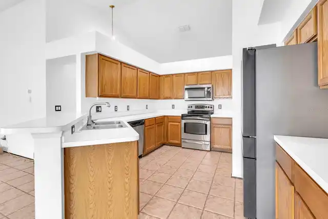 Listing Photo 17