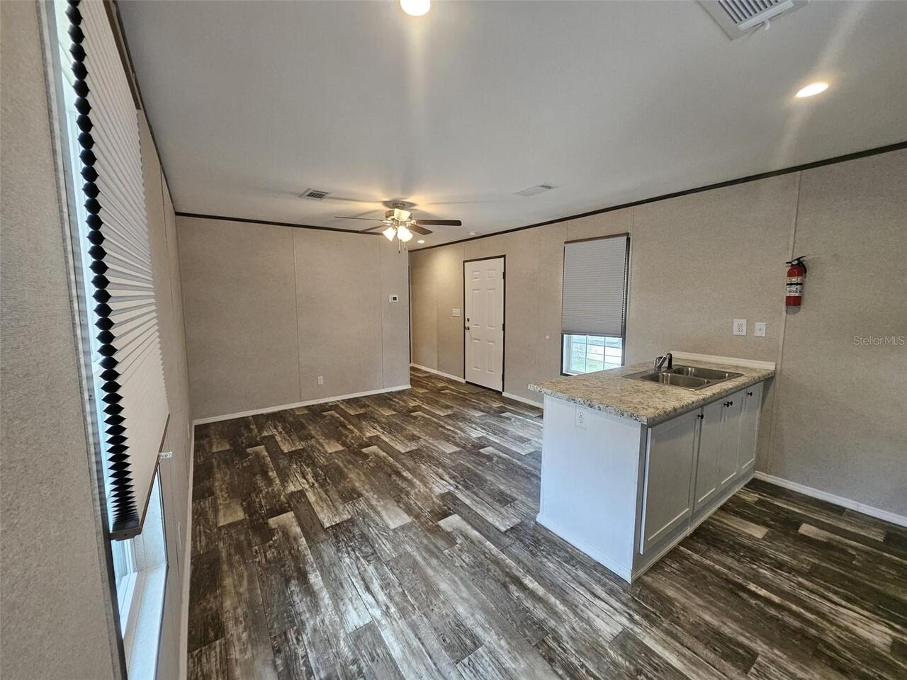 Listing Photo 9