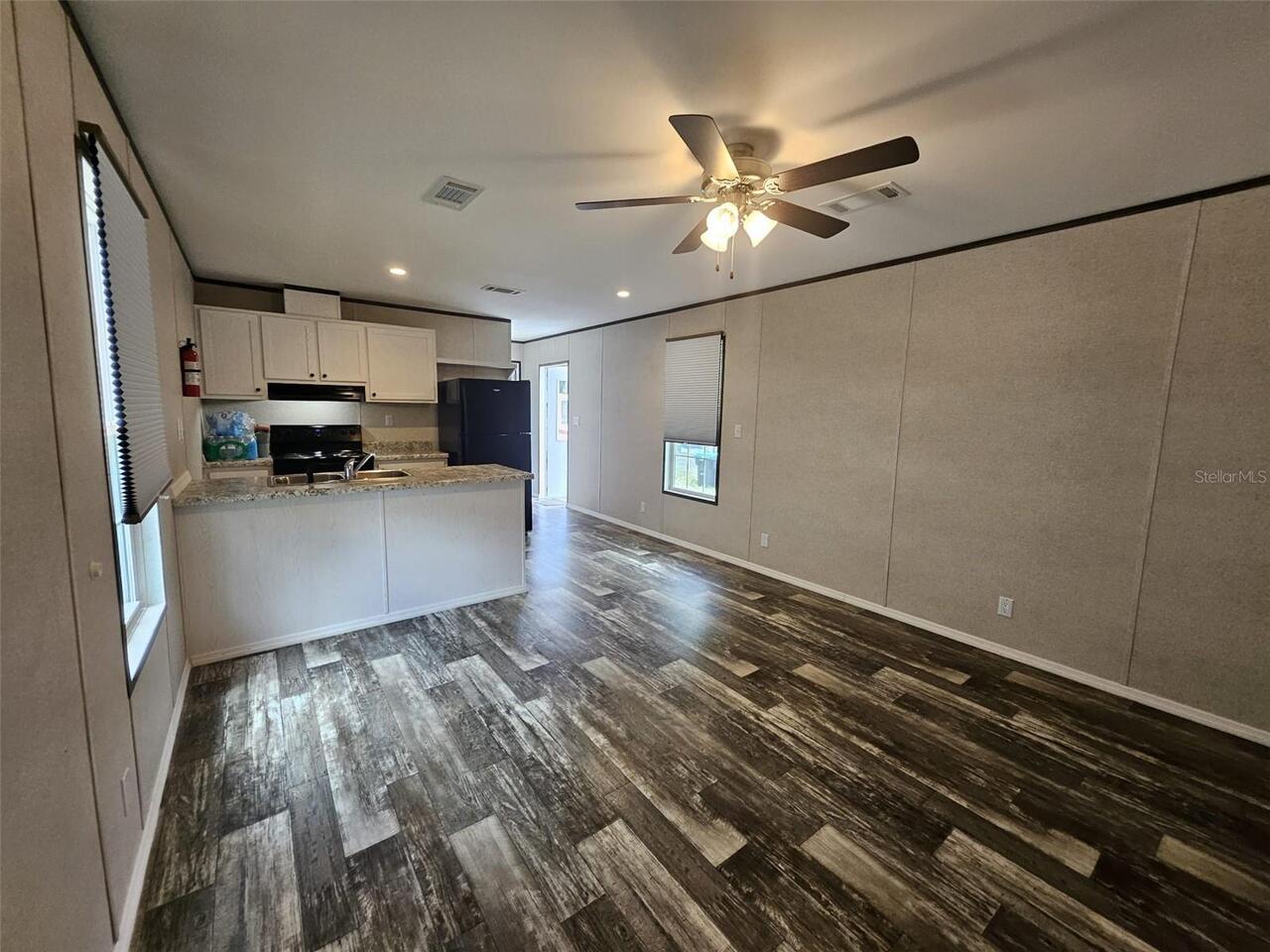 Listing Photo 10